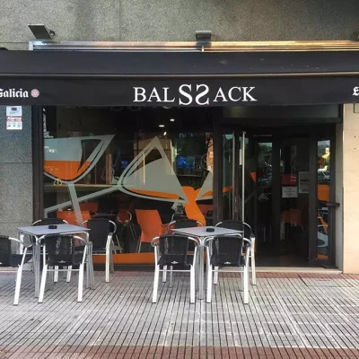 Inicio 37 fachada_cafeteria_balssack_piedras_blancas_calle_rey_pelayo_piedras_blancas