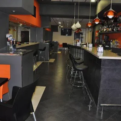 Inicio 36 interior_bar_balssack_piedras_blancas